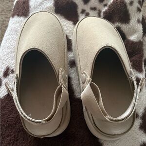 Amazon Women's Sandals in Tan